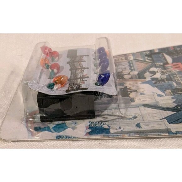 2 Holiday Expressions Christmas Lamp Posts Santa Global Lights Village House Set - Picture 5 of 14